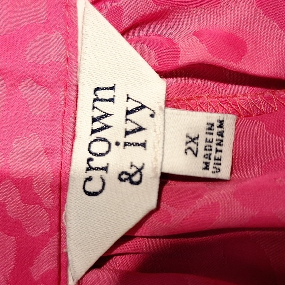 E womens Crown & Ivy solid pink long sleeve plus size pullover top 2X - Picture 3 of 4